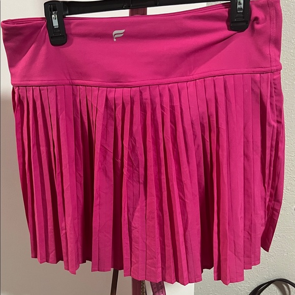 Fabletics Dresses & Skirts - Fuchsia Pleated Skirt Fabletics Tennis Skirt